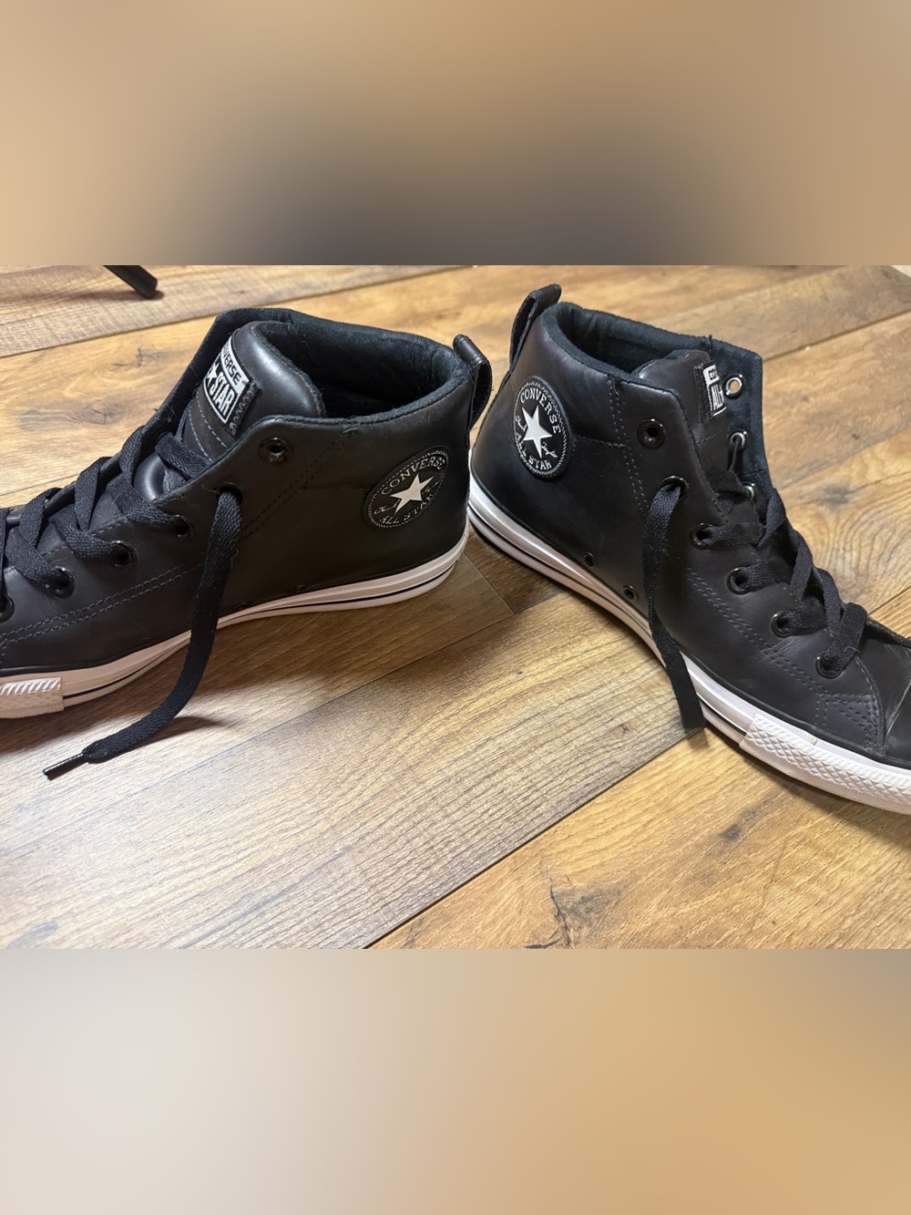 Converse Chuck Taylor All Star City Sneaker Leather Mid/High Top Black Men’s 9 - Picture 2 of 13